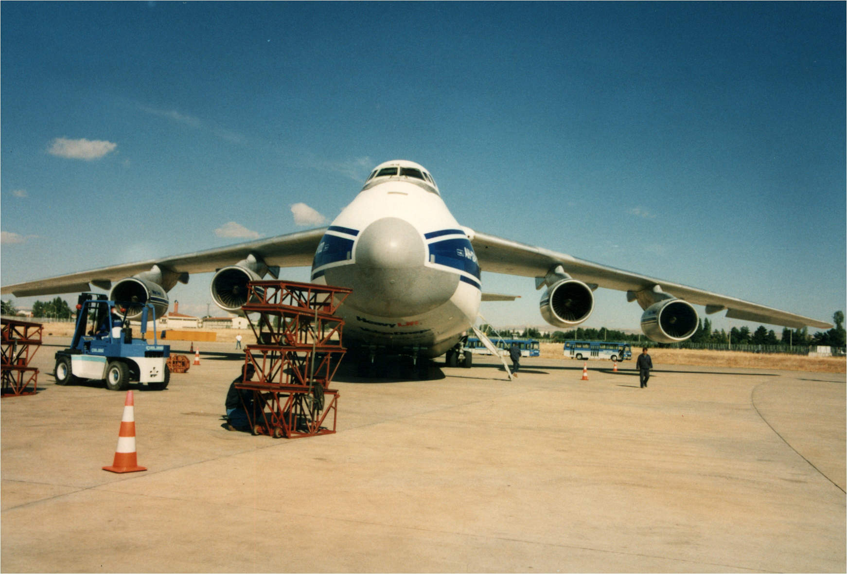 Antonow AN-124